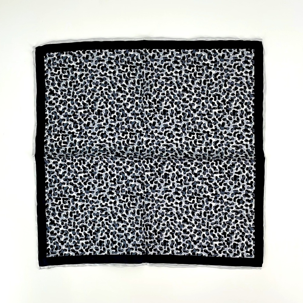 Michelson's Men's 100% Silk Pocket 13" Square Black & Gray Patterned